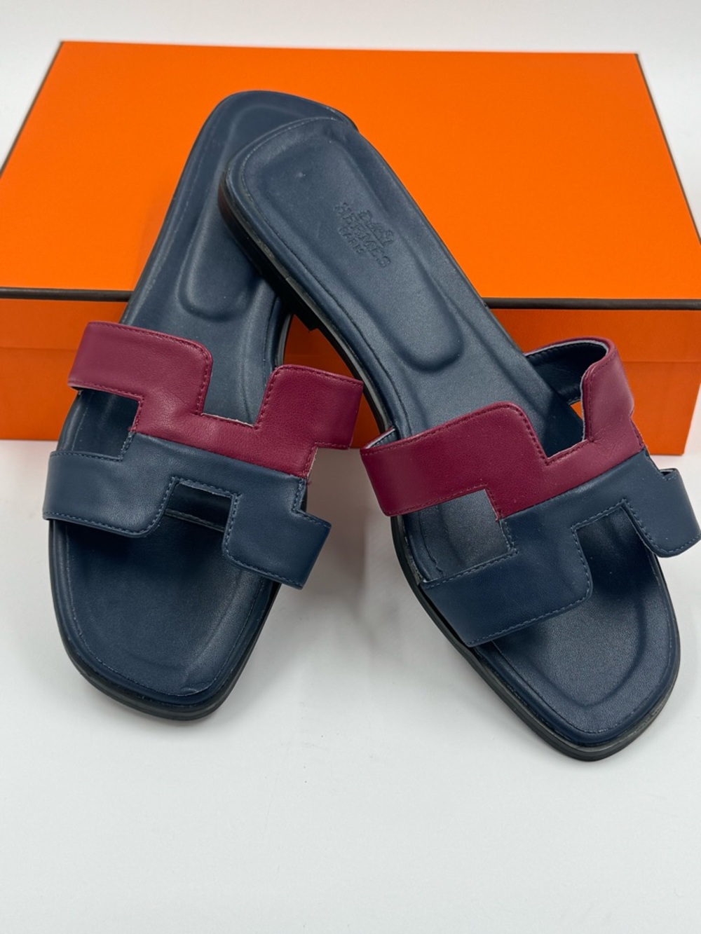 Hermes bicolored Oran sandals